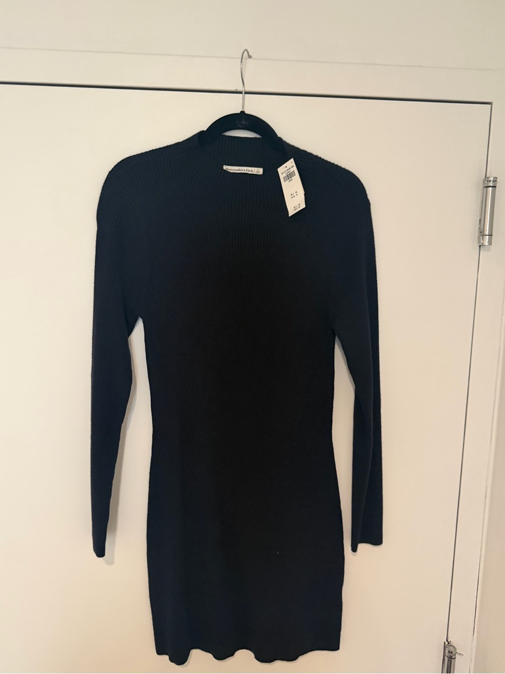 Abercrombie & Fitch Black Ribbed Crew Neck Sweater